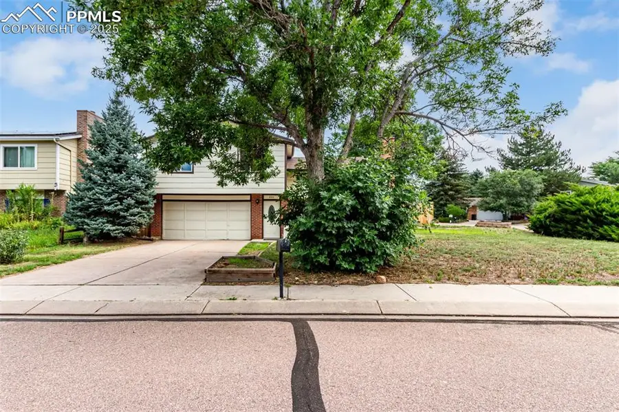 835 Hoosier Drive, Colorado Springs, CO 80916 - Image #2