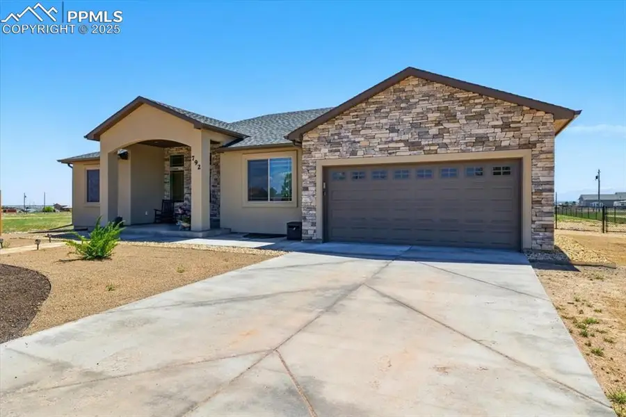 792 E Sandusky Drive, Pueblo West, CO 81007 - #2