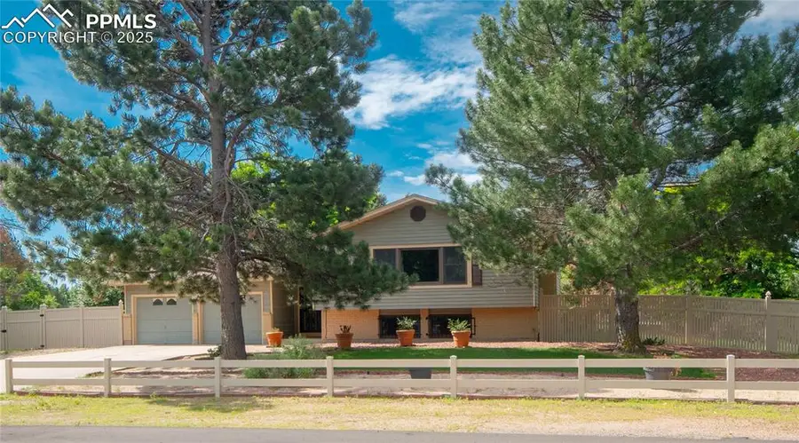 3620 E Cresta Loma Circle, Colorado Springs, CO 89011 - Image #2