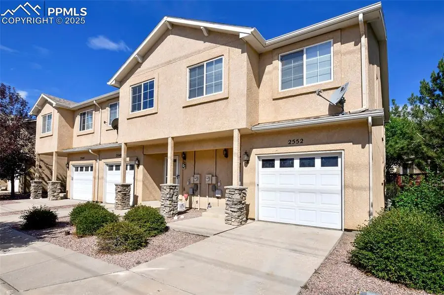 2552 Mesa Springs View, Colorado Springs, CO 80907 - Image #2