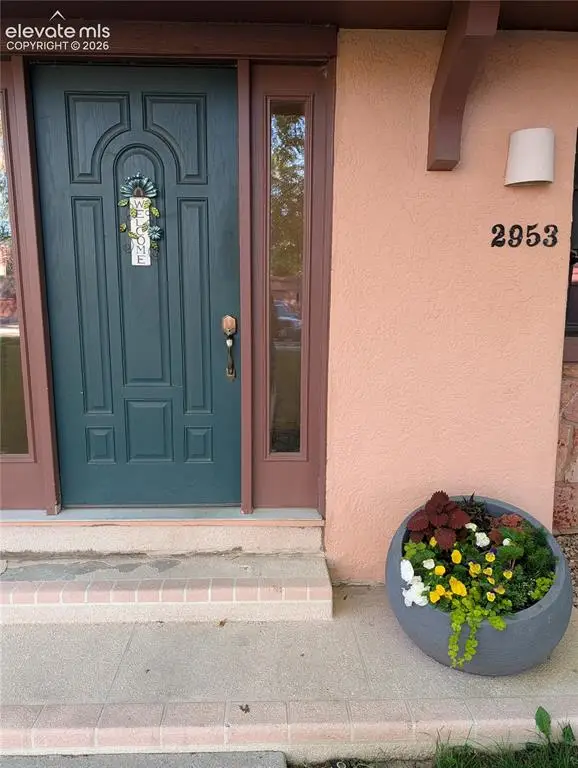 2953 Mesa Road #B, Colorado Springs, CO 80904