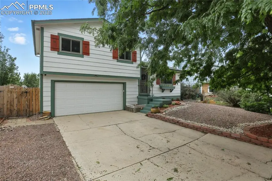 838 Badger Drive, Colorado Springs, CO 80916 - Image #2