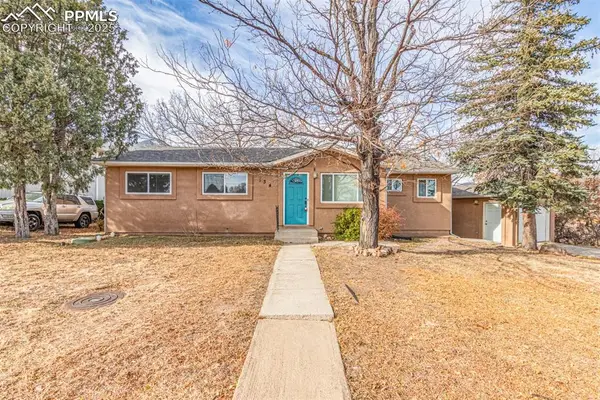 134 Clarksley Road, Manitou Springs, CO 80829