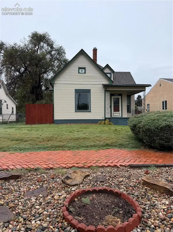 606 Smithland Avenue, La Junta, CO 81050