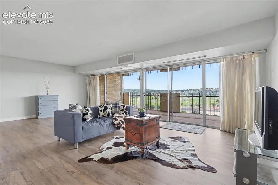 411 Lakewood Circle #A906, Colorado Springs, CO 80910 - #3