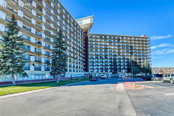 411 Lakewood Circle #B1016, Colorado Springs, CO 80910