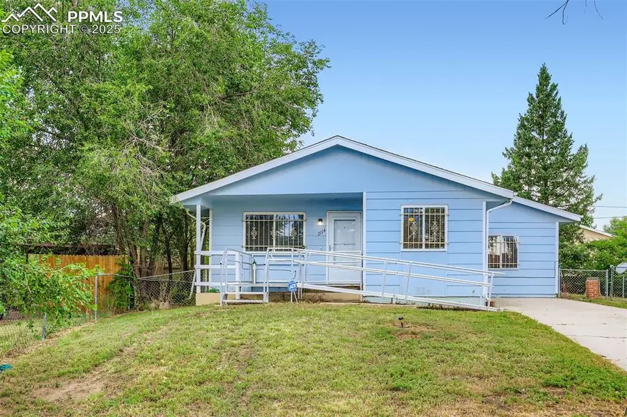 2114 Pepperwood Drive, Colorado Springs, CO 80910 - Image #2