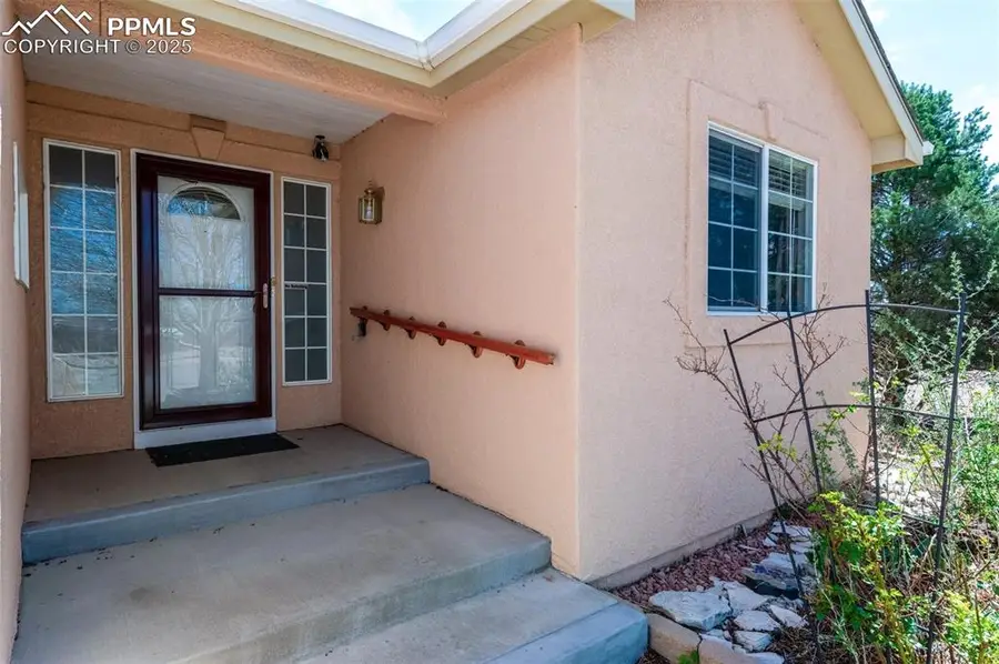 473 W Golfwood Plaza, Pueblo, CO 81007 - #2