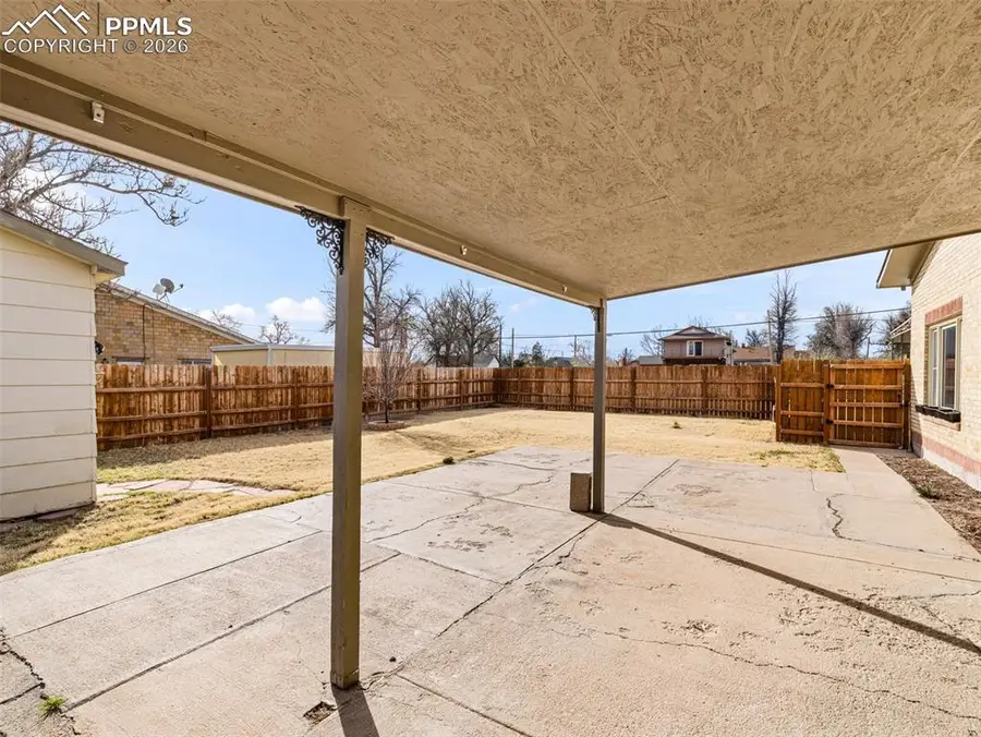 501 E 6th Street, La Junta, CO 81050 - #3