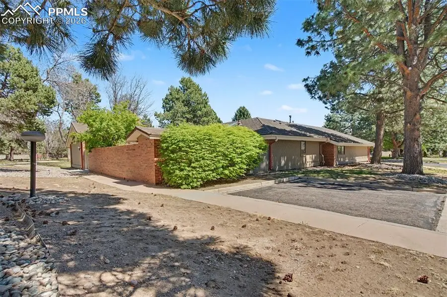 2725 Fox Grove Court, Colorado Springs, CO 80906 - #2