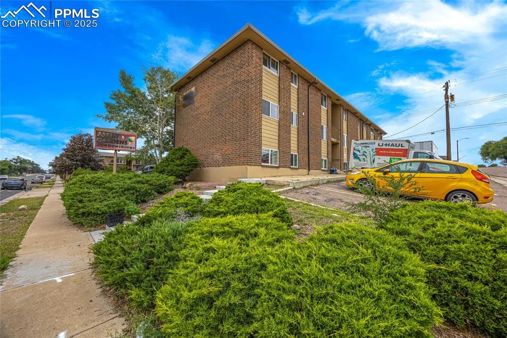 3020 E Bijou Street #1B, Colorado Springs, CO 80909 - Image #1