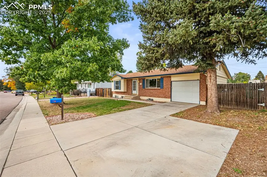 3716 Indianpipe Circle, Colorado Springs, CO 80918 - Image #2