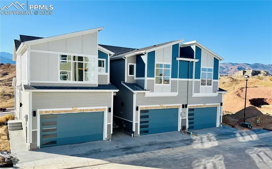 718 Belleza View, Colorado Springs, CO 80907 - Image #2