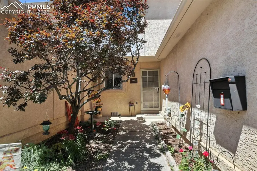 164 Creekside Lane, Colorado Springs, CO 80906 - Image #3