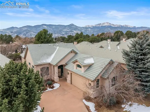 2555 Stagsleap Point, Colorado Springs, CO 80904