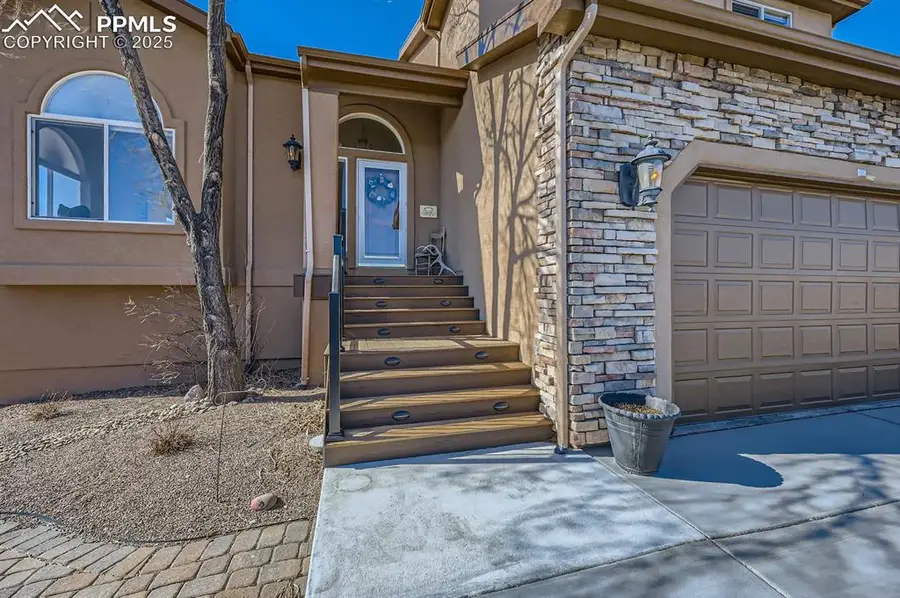 715 Elkglen Court, Colorado Springs, CO 80906 - Image #3