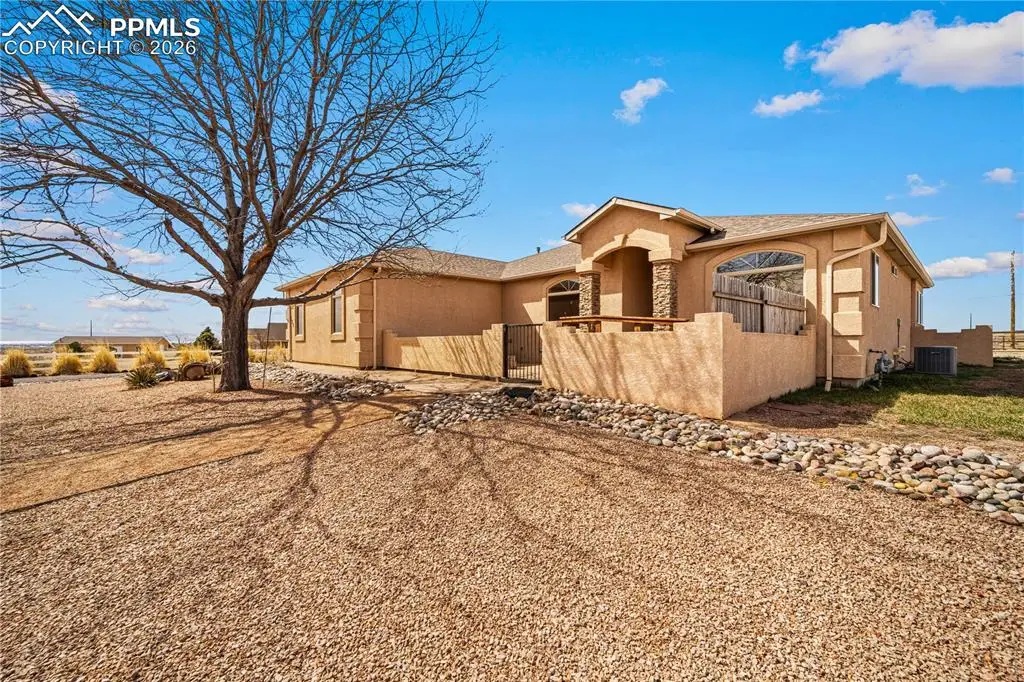 1225 N Parkridge Drive, Pueblo, CO 81007 - #1