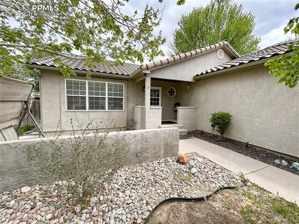 560 N Robinson Avenue, Florence, CO 81226