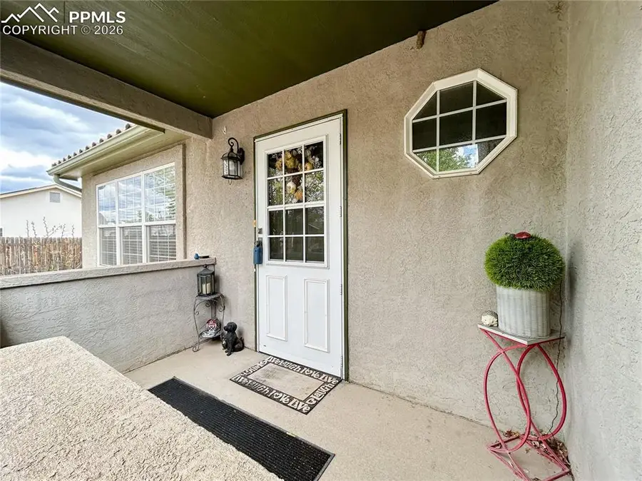 560 N Robinson Avenue, Florence, CO 81226 - #3