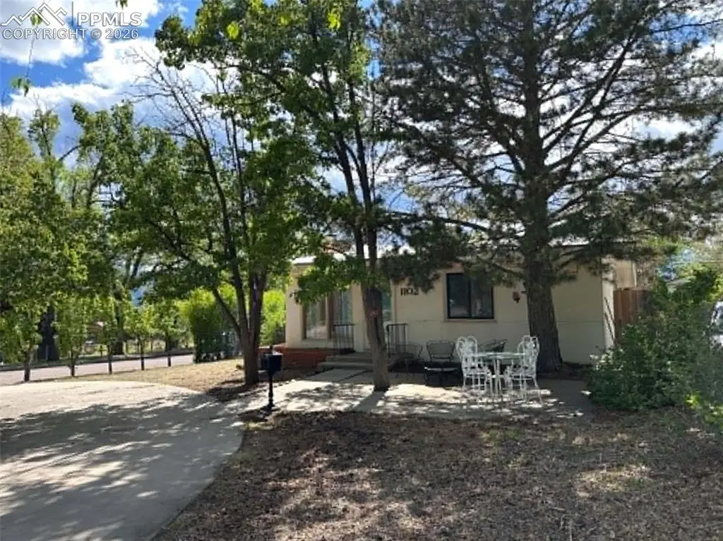 1102 Iowa Avenue, Colorado Springs, CO 80909 - #1