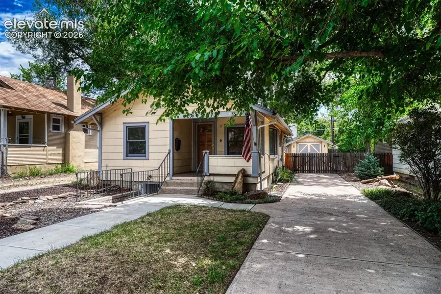 423 Custer Avenue, Colorado Springs, CO 80903 - #2