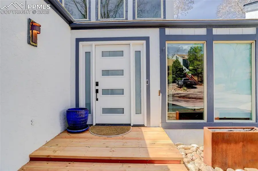 22 Sandra Lane, Manitou Springs, CO 80829 - #2