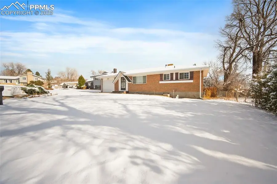 638 Dove Place, Colorado Springs, CO 80906 - Image #3