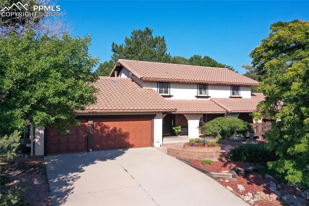 125 Sunbird Cliffs Lane, Colorado Springs, CO 80919 - Image #1