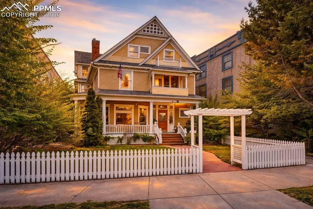 6 Boulder Crescent Street, Colorado Springs, CO 80903 - #1