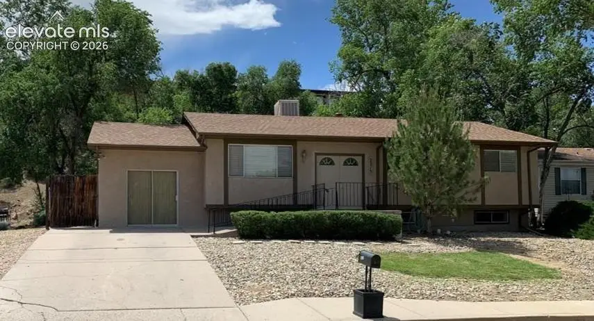 2215 Montezuma Road, Pueblo, CO 81003 - #1