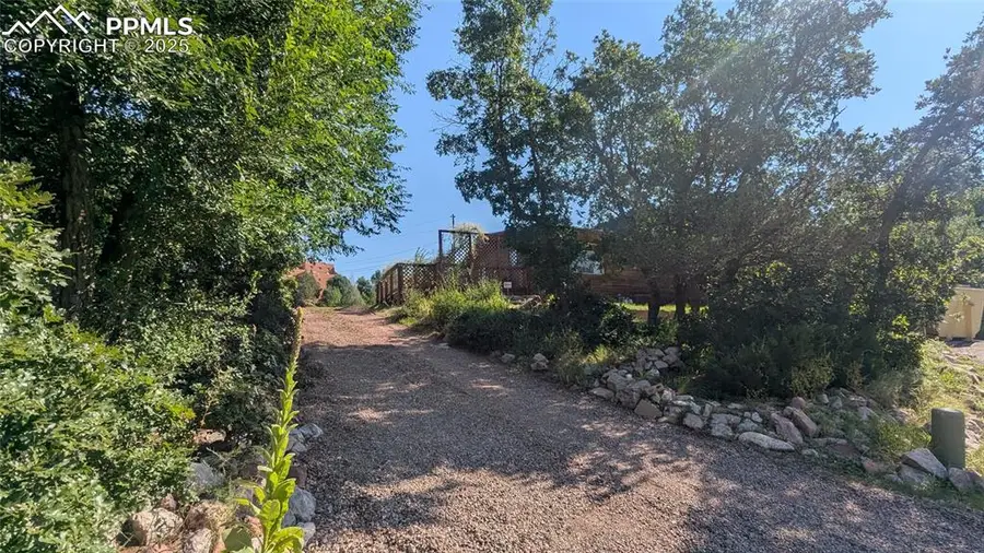 604 Columbia Court, Colorado Springs, CO 80904 - Image #3