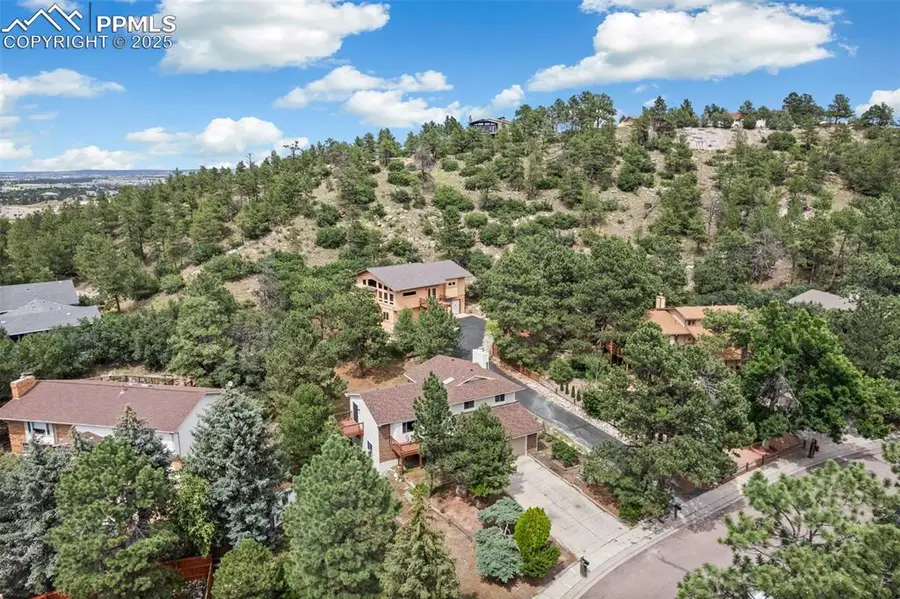 950 Pulpit Rock Court, Colorado Springs, CO 80918 - Image #3