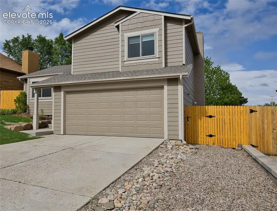 7155 Alpenwood Way, Colorado Springs, CO 80918 - #2