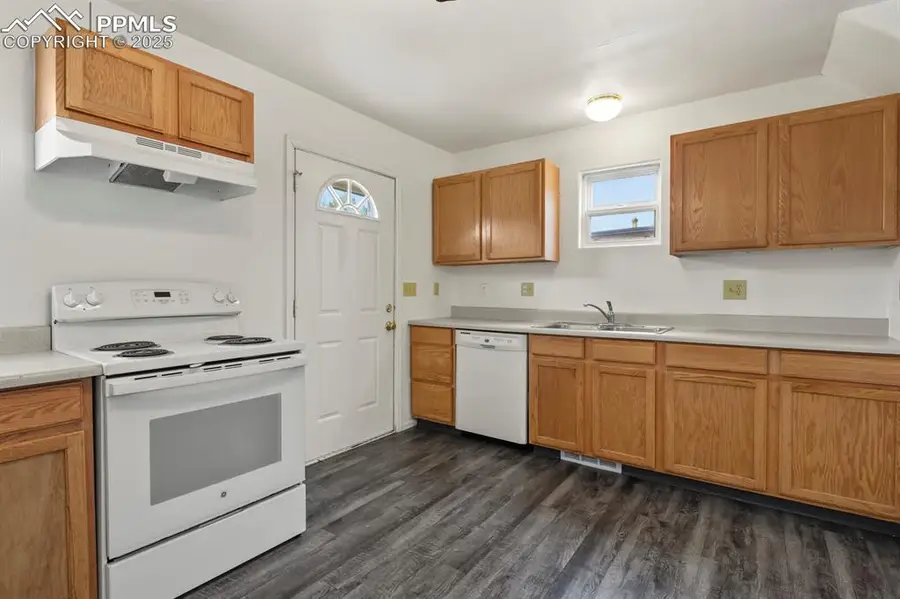 901-903 Teal Court, Colorado Springs, CO 80910 - #2