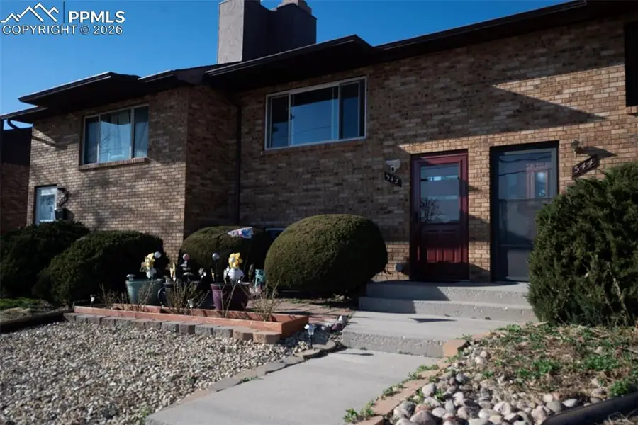 342 Mount View Lane, Colorado Springs, CO 80907 - #2