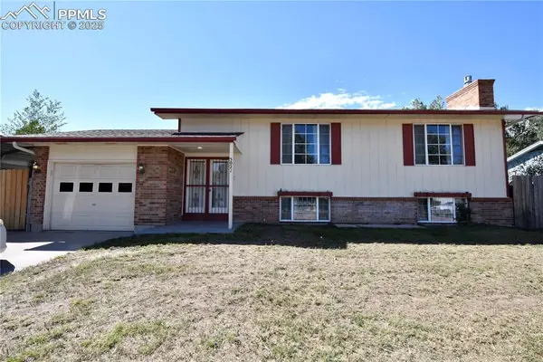 5021 Bradley Circle, Colorado Springs, CO 80911