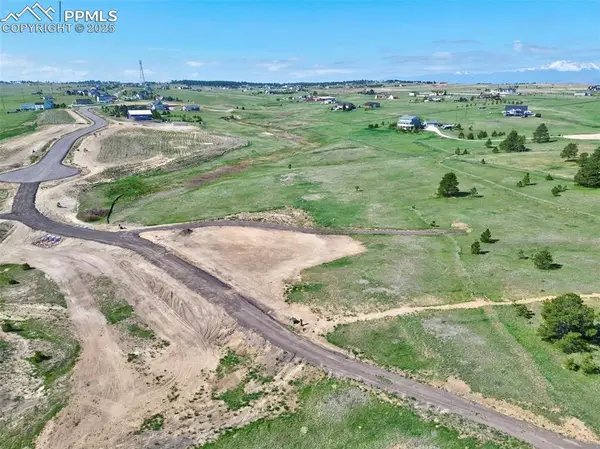 15710 Fox Creek Lane, Colorado Springs, CO 80908