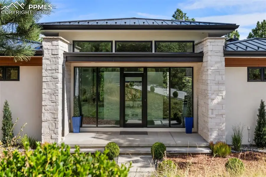 17 Midland Road, Colorado Springs, CO 80906 - #3