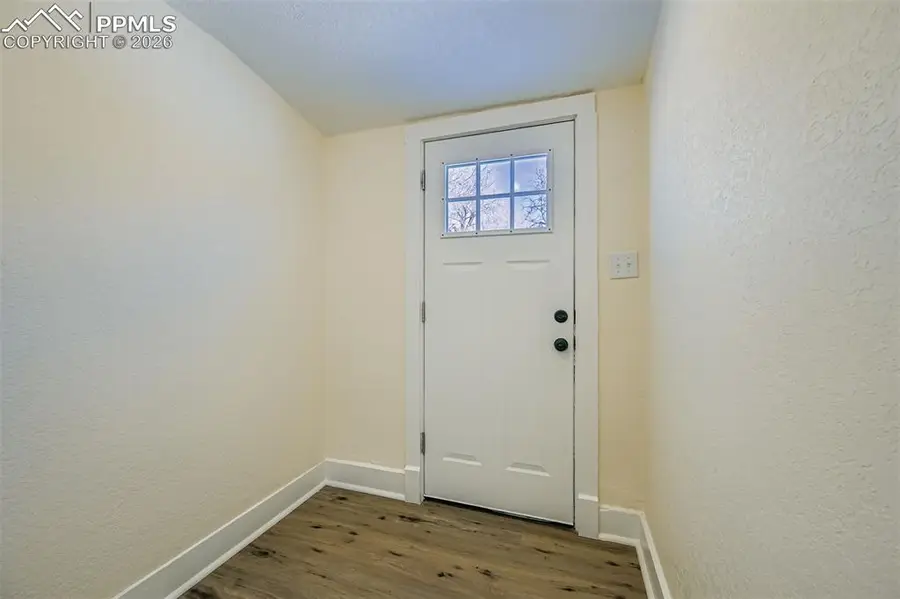 2423 W St Vrain Street, Colorado Springs, CO 80904 - Image #2