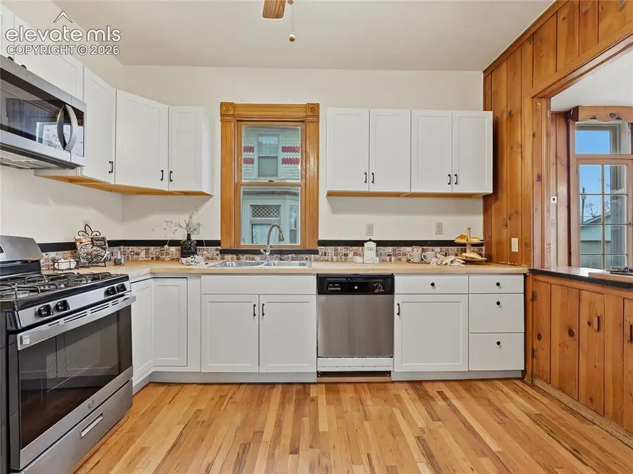 1912 N Greenwood Street, Pueblo, CO 81003 - #2