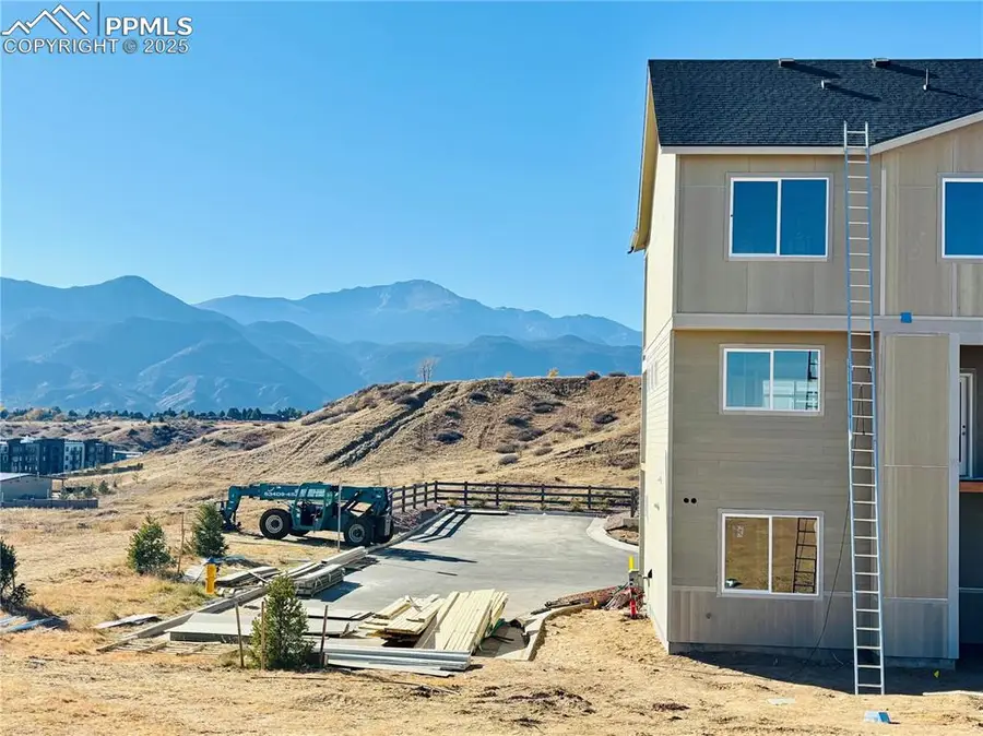 705 Belleza View, Colorado Springs, CO 80907 - Image #3