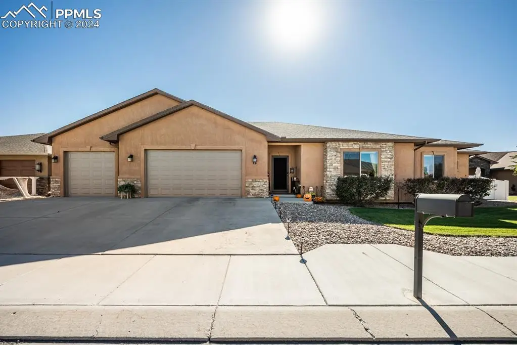14 Erica Court, Pueblo, CO 81001 - Image #1