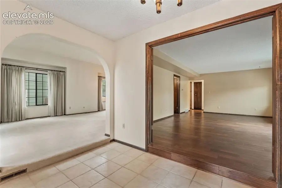 181 Del Oro Circle, Colorado Springs, CO 80919 - #3