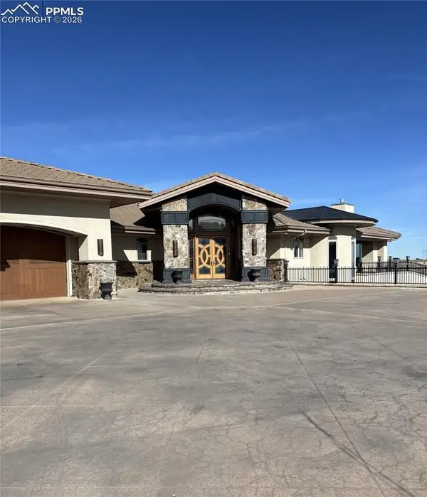 1223 S Skyline Lane, Pueblo, CO 81007