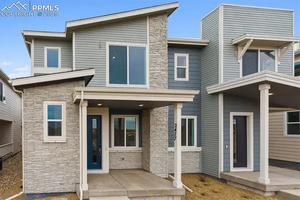 2477 Vanhoutte View, Colorado Springs, CO 80915