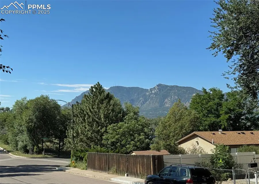 915 S El Paso Street, Colorado Springs, CO 80903 - Image #3