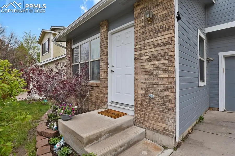 5825 Grapevine Drive, Colorado Springs, CO 80923 - Image #3