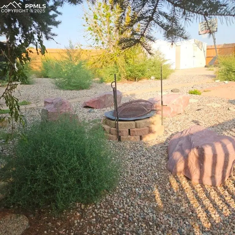 1164 S Oakleaf Drive, Pueblo, CO 81007 - Image #2