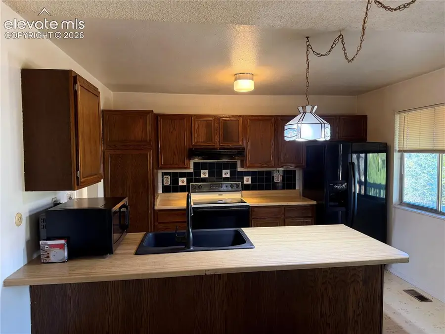 2548 Prescott Circle, Colorado Springs, CO 80916 - #3