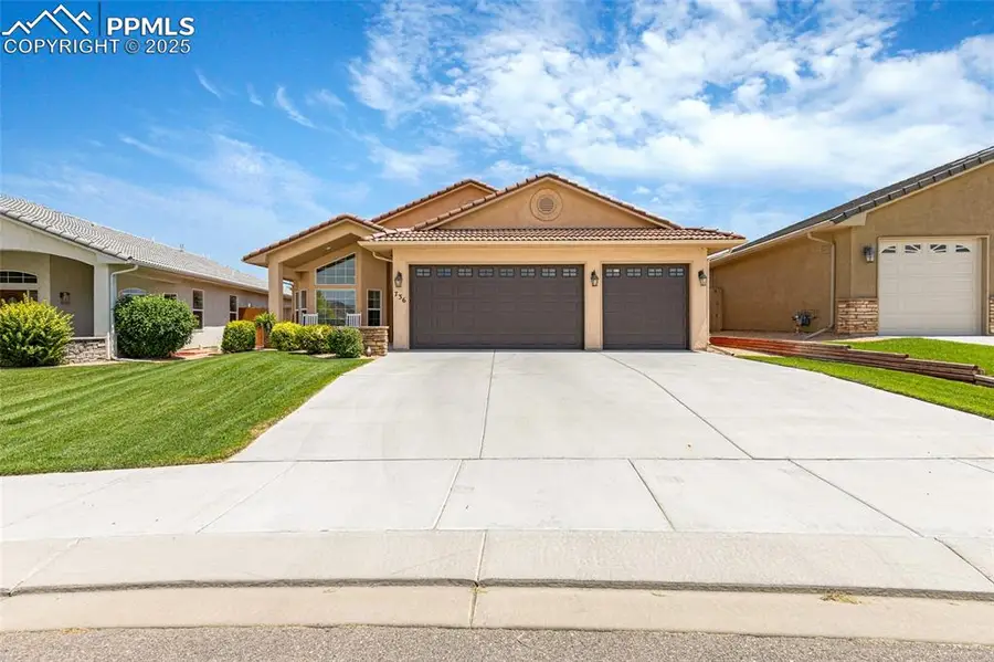 736 Aspencrest Drive, Pueblo, CO 81005 - Image #2